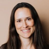 Leslie Omana Begert