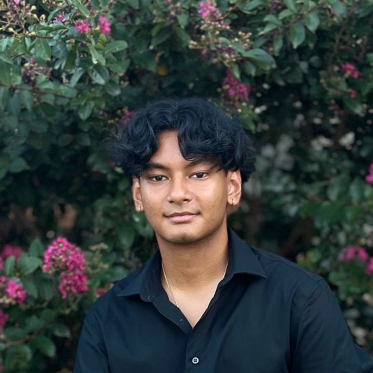 Avi Udash