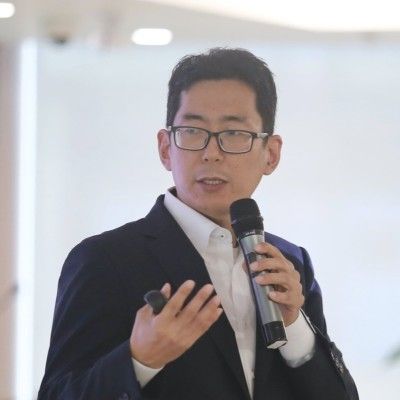 "Mike" Young-Han Kim