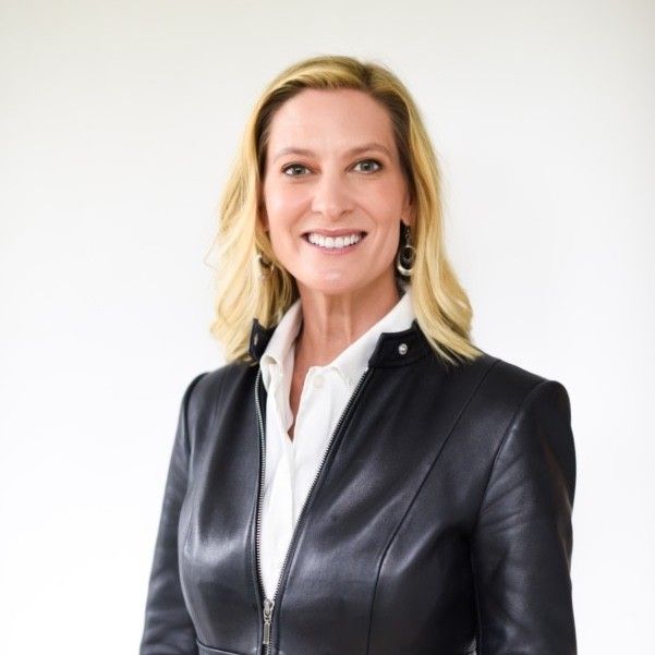 Jennifer (Glaspie) Lundstrom
